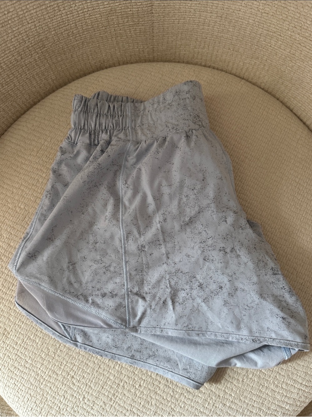 lululemon athletica light gray speckled shorts